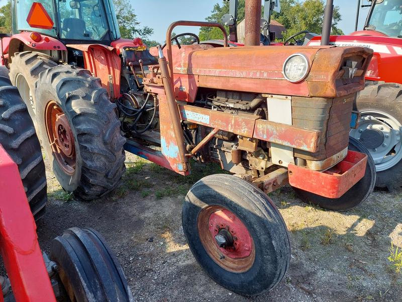 Tractors  MF165 Photo